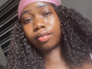 free webcam chat LeyanMyers