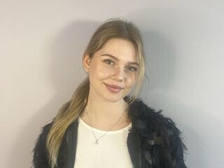 hot naked camgirl LiaMotzer