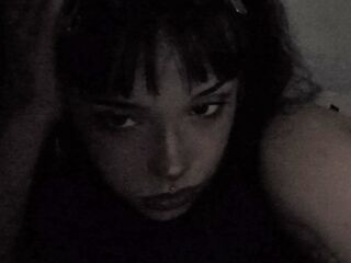 fingering cam girl video LilieRebecca