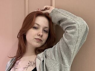 kinky cam LindaBenne