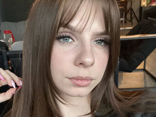 camgirl chat room LoiseHarington