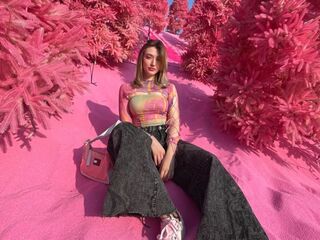 camgirl webcam sex pic LouveniaPranger