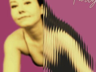 webcamgirl LucyLevatto