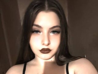 beautiful webcamgirl LumiRa