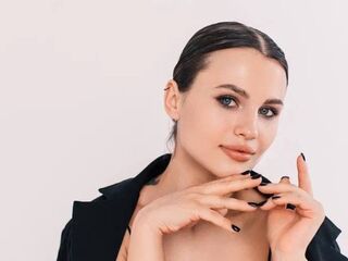 nude gamgirl MarianMur