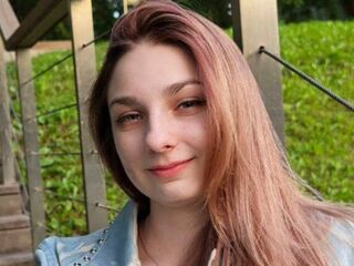 adult livecam MaryaSerrin