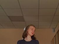 naked girl with cam MaryjanePorter