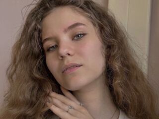 fingering webcam girl MatildeKromka