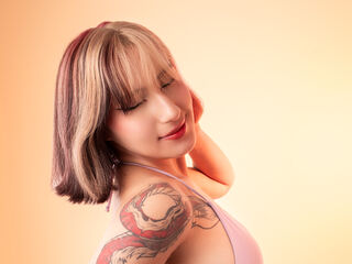 live webcam performer MelodyVox
