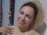 adult live cam MireyaVidal