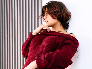 camgirl shaving pussy MisakiWong