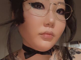 hot cam girl masturbating with vibrator MorgueBerry