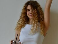 camgirl masturbating with sextoy PamelaChiarelli