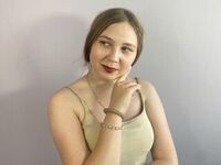 camgirl masturbating with dildo PattieHoman