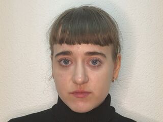 hot cam girl masturbating with vibrator QianaWhiston