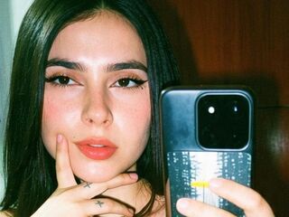 cam girl masturbating with dildo RavenSthar