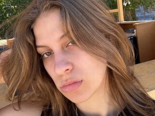 naked camgirl photo RhiannonLinko