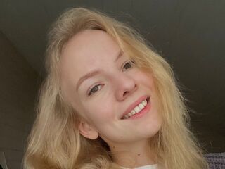 hot strip tease web cam RonaFichtner