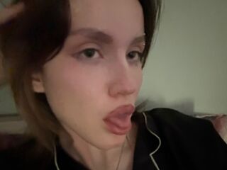shaved pussy webcam RosariaSkemp