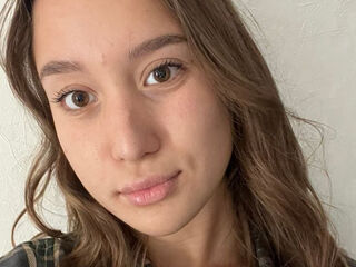 chat with cam RoseannArquelles