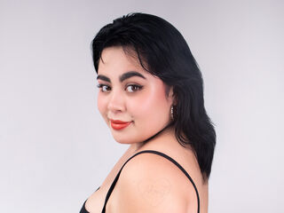 naked camgirl photo RoxanaElegance