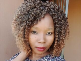 camwhore fingering pussy SadeKnott