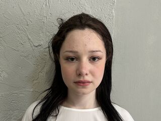 live webcam performer SallyMilton