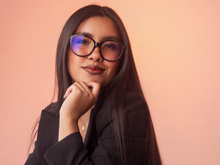 camslut topless SamantaDupont