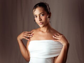 naked webcam girl photo SarahCoolio