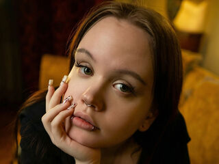 hot strip tease web cam SarandaRyan