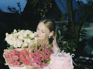 web cam chat SharlynHazelton