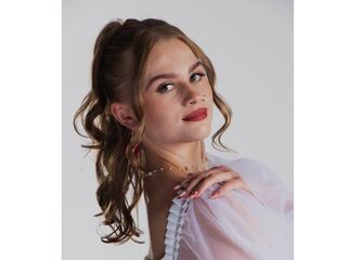 nude webcam girl SharriLangolf