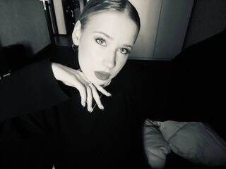 hot striptease webcam SherieMcwayne