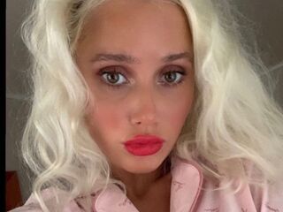camgirl masturbating with sextoy ShiraMitman