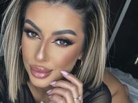 beautiful webcam girl SinnaRay