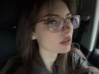 girl topless chat SisMiora