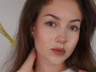 naked webcamgirl StarrAgustine