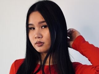 camgirl playing with vibrator SusannaJohnston