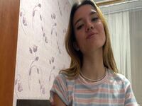 camgirl masturbating with sextoy TifanyBuckmeon