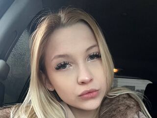 live chatroom VeronicaBarks