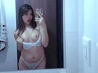chat room picture YesseniaVega