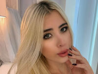 naked webcamgirl ZaraVelvettt